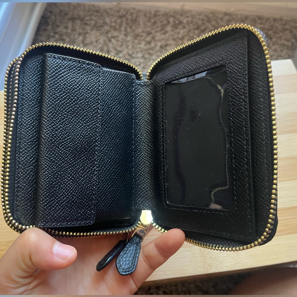 Coach Wallet - Picture 5 of 5